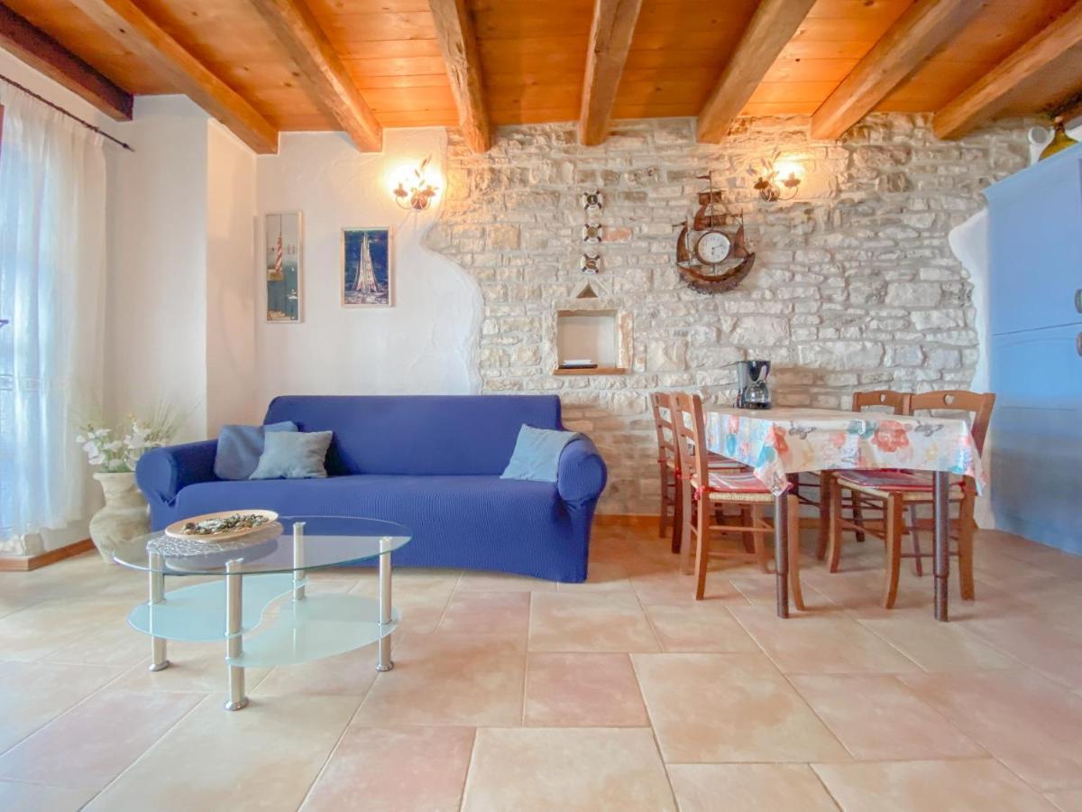 Apartment Laura Novigrad Istria Esterno foto